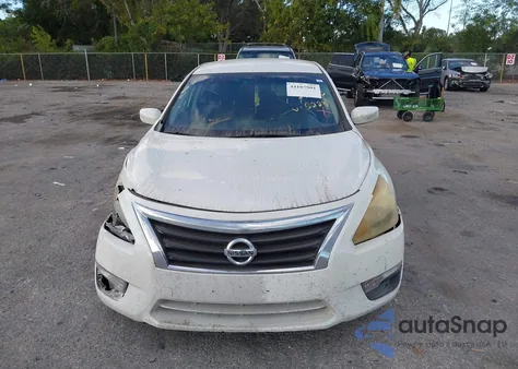 2014 Nissan Altima 2.5 S из США, поврежденный, VIN 1N4AL3AP0EC105223